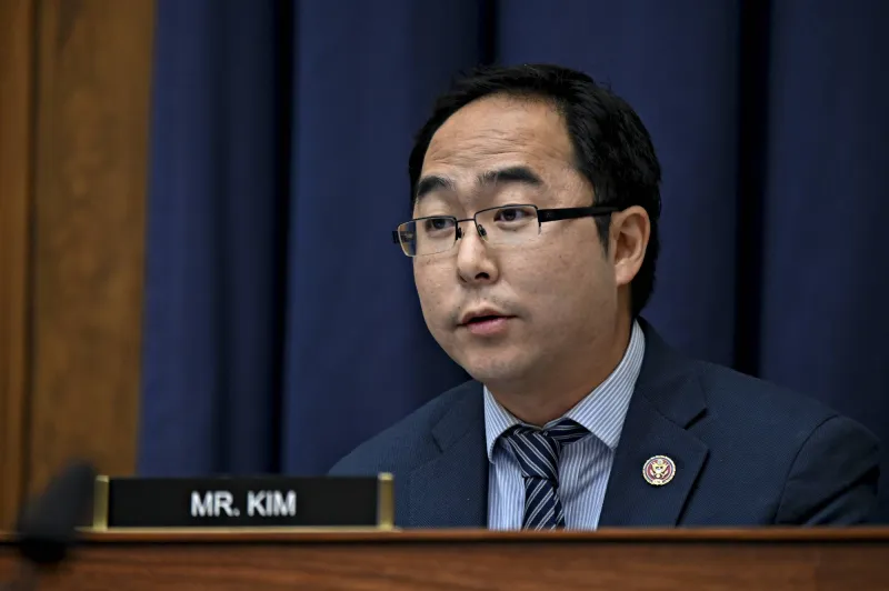 Senate bill would codify language accessibility standards targeted by Trump