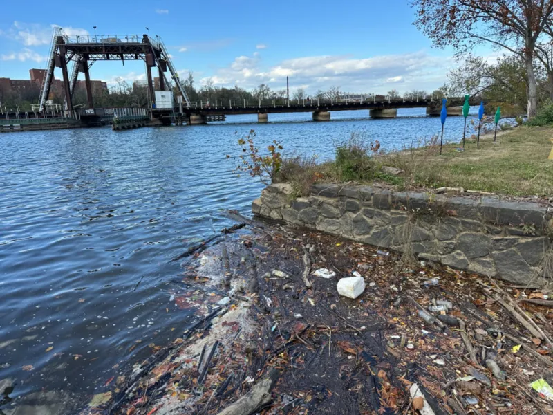 A 'bottle bill' is meant to clean up D.C.'s parks and rivers. Some businesses are wary, but others see opportunity