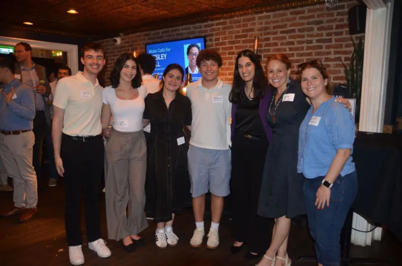 Young Jewish Democrats Gather for JDCA Happy Hour