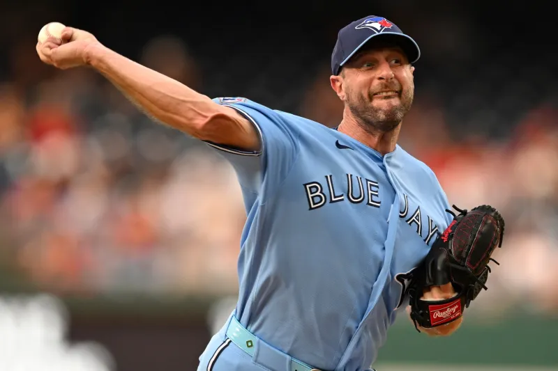 Uras homers and Blue Jays beat Nationals 3-2 in Scherzer's return to Washington