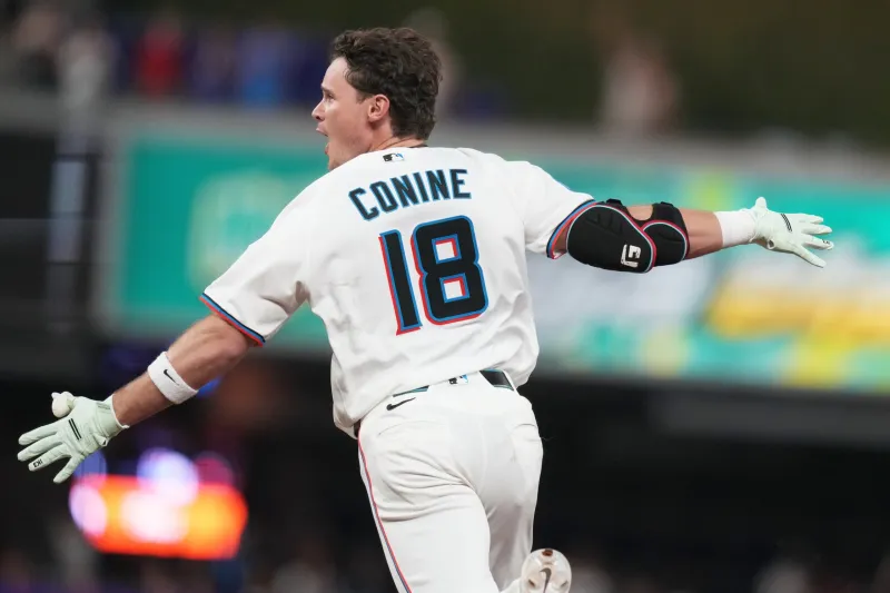Griffin Conine's walk-off RBI single snaps the Marlins' 12-game skid with an 8-7 win over Phillies
