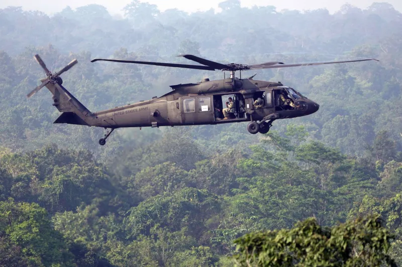 Army offering six-figure bonuses to retain certain helicopter pilots