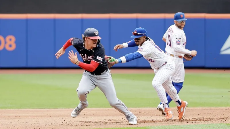 Scott pitches into 7th, helps Mets past Nationals for sweep