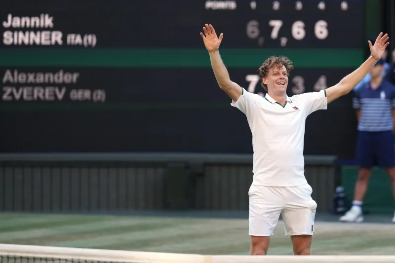 Top-ranked Jannik Sinner withdraws from the US Open with a knee injury