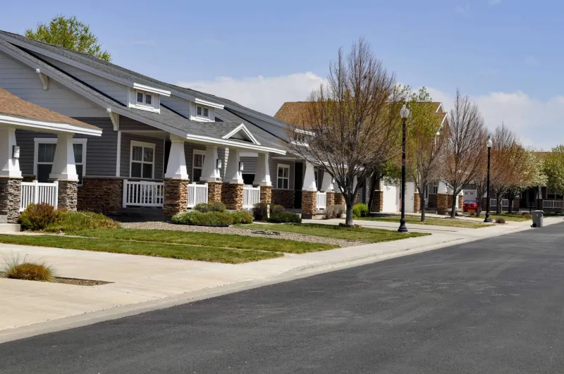 How complex conflicts of interest plague military housing