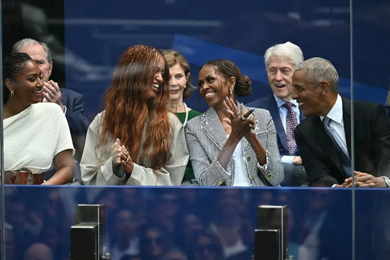 Empty-Nester Where?! Michelle Obama Says She Doesn't Miss Malia And Sasha Now That They've Moved Out