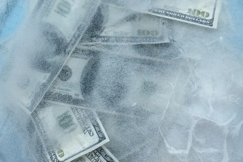 Federal unions warn a pay freeze will hurt federal hiring, retention