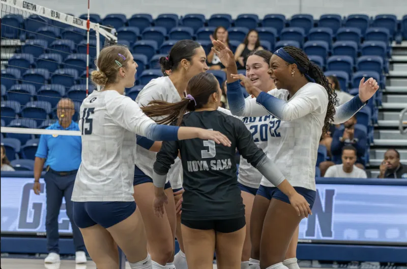 VOLLEYBALL | Hoyas Sweep Bears and Greyhounds, Drop Weekend Finale to UMBC
