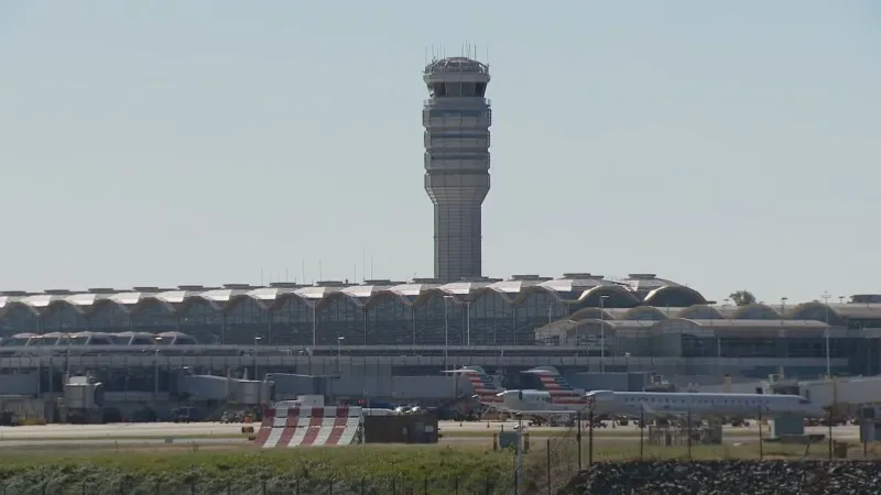 Unauthorized drone flight near Reagan National Airport briefly pauses flights