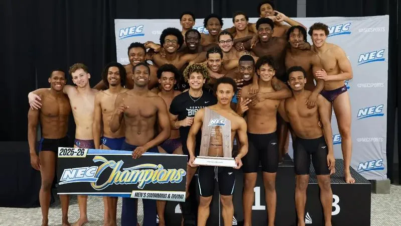 Men's Swimming & Diving Projected to Three-Peat