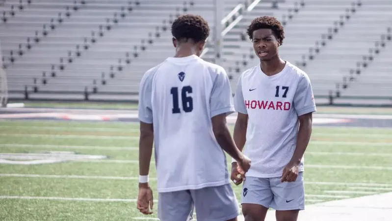 Men's Soccer Heads to the Windy City Thursday Night
