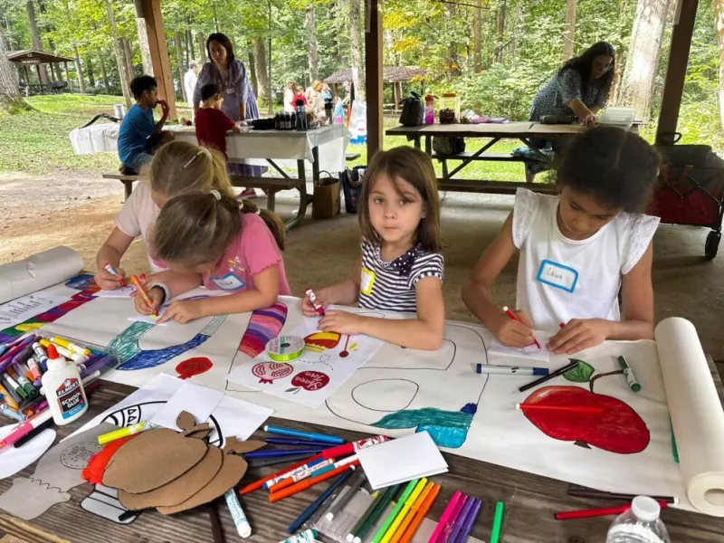 Shalom Educational Center Celebrates Rosh Hashanah