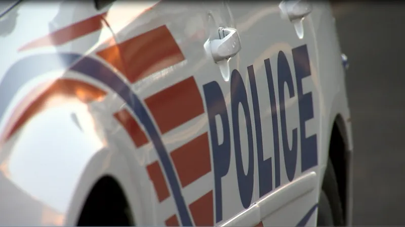 Man's death in Northeast DC apartment prompts homicide investigation