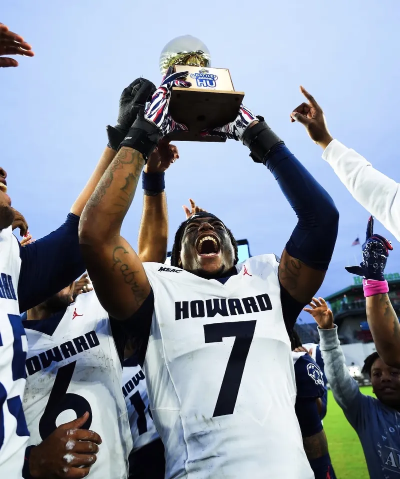 Howard Bison Take Down Hampton Pirates 27-13 In Battle of the Real HU