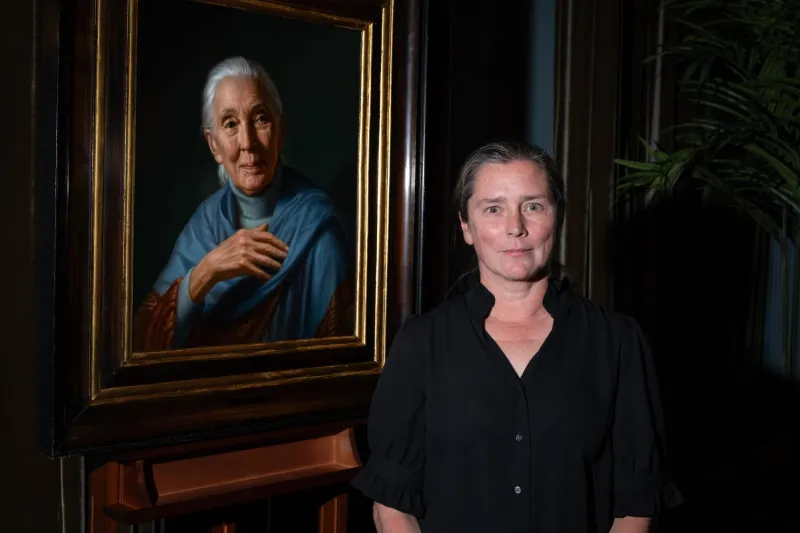 GW professor speaks to academic relationship with Jane Goodall at portrait unveiling