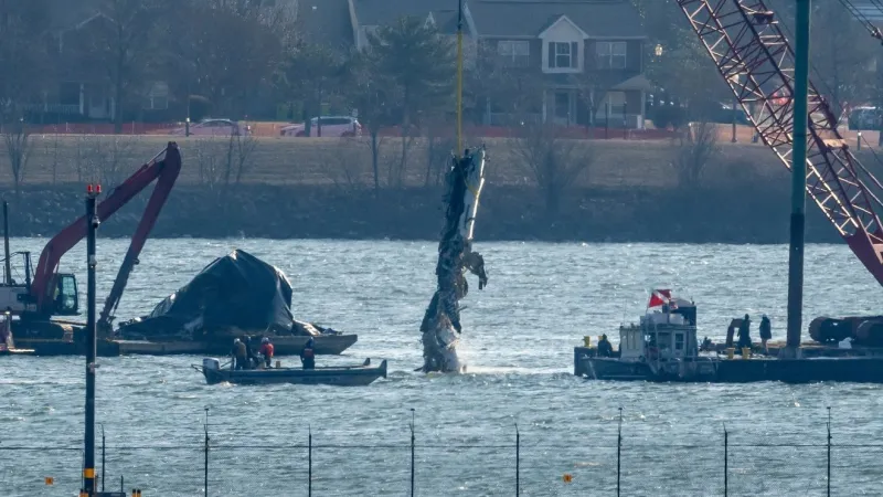 Army agrees with major NTSB recommendations in wake of deadly midair collision near DCA