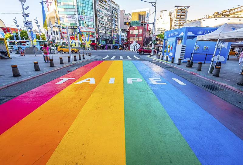 Taipei Gay Bar Raid Sparks LGBTQ Protest