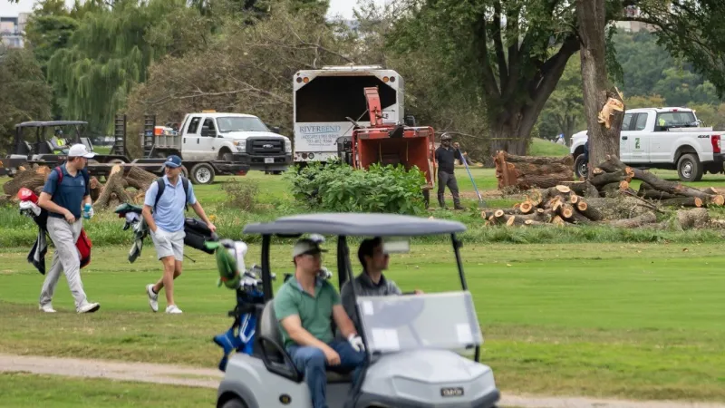 Judge temporarily halts tree cutting at DC's East Potomac golf course