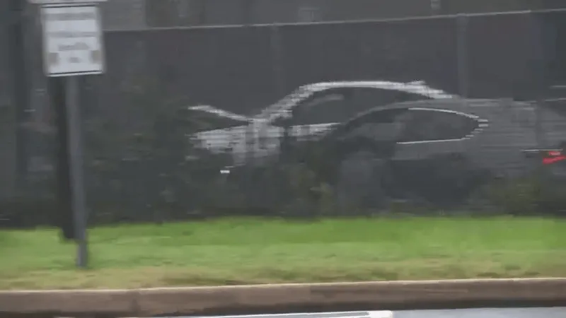 Woman wounded in apparent road rage shooting on I-495 near Branch Avenue
