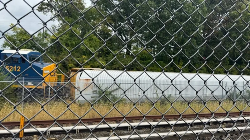 CSX train car derails near Montgomery College campus in Rockville
