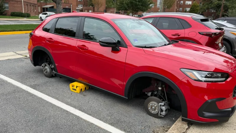 Thieves remove all tires from 3 cars, broke into others in Hyattsville apartment complex