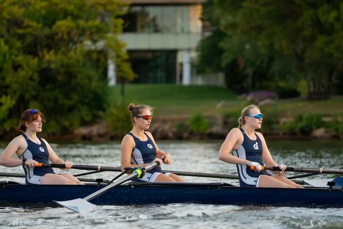 Women's Rowing Prepares For Head of Charles Regatta