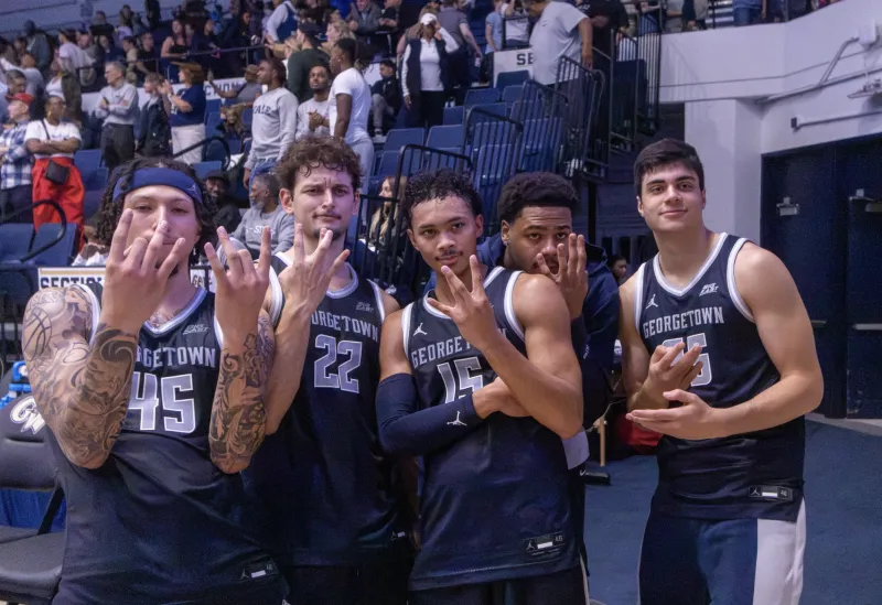 MEN'S BASKETBALL | Hoyas Hold Off Revolutionaries