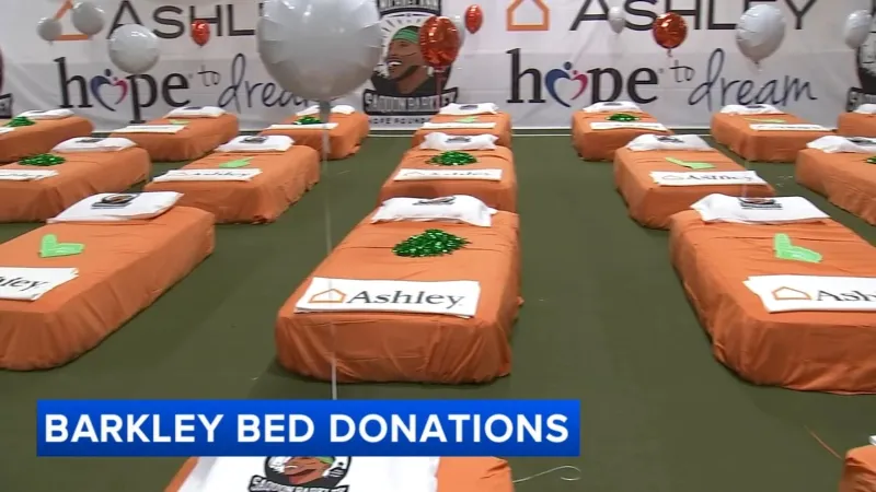 Saquon Barkley helps surprise 50 kids with new beds in Philadelphia