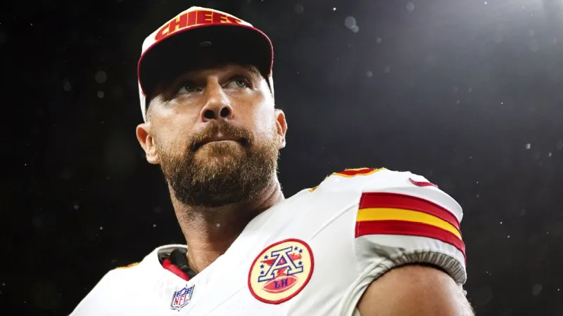 Travis Kelce not deciding on Chiefs return until after season