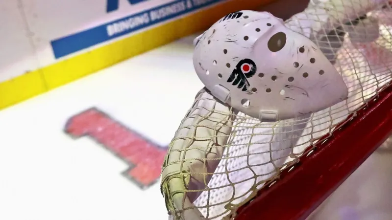 Flyers honor late goalie great Bernie Parent with tribute before game