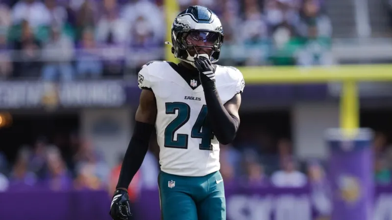Sources: Eagles safety Andrew Mukuba has fractured ankle