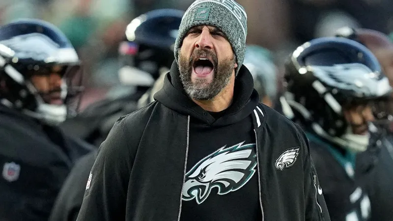Philadelphia Eagles won't change playcallers after home loss