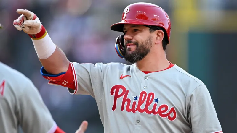 Sources: Kyle Schwarber, Phillies finalizing 5-year, $150M deal