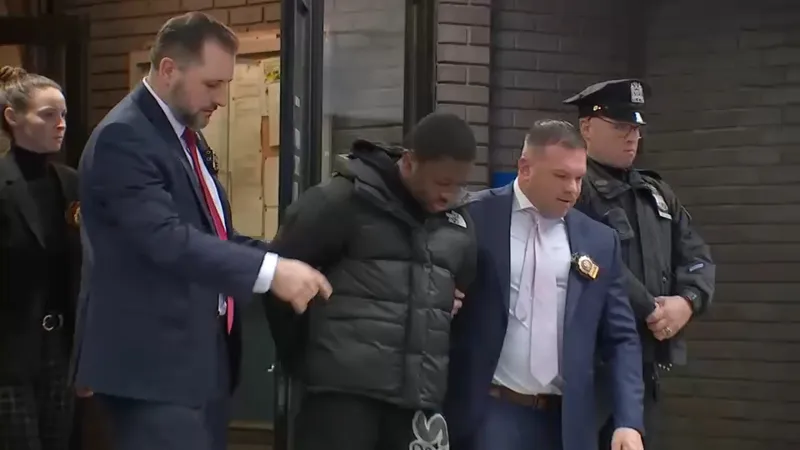Suspect charged after Jets player shot in New York City