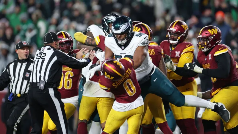 Eagles' 2-point conversion ignites brawl; Sirianni defends play