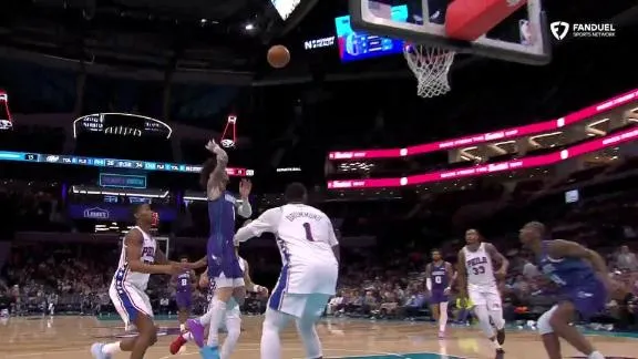 Hornets take a 50-point lead for 2nd time this month, roll past 76e...
