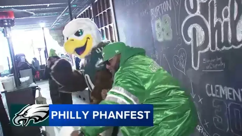 Fans celebrate ESPN's 'Philly Special' documentary at Philly Phanfest