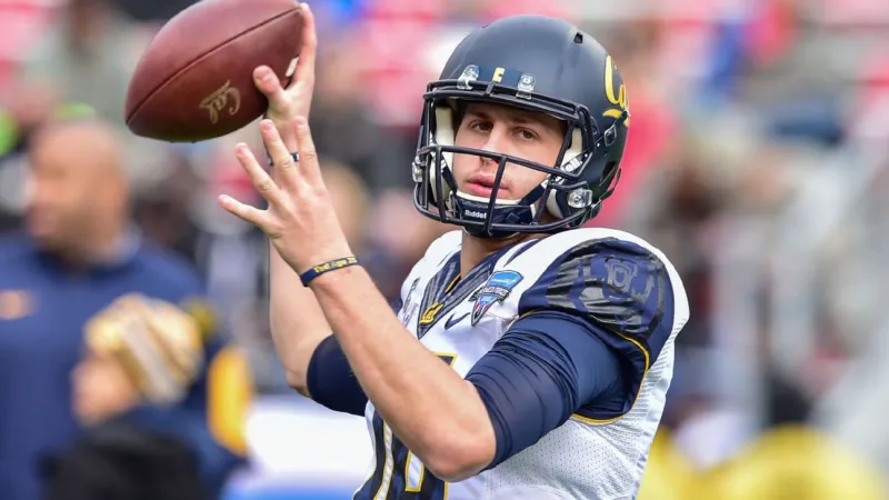 Which colleges have produced Super Bowl starting QBs?