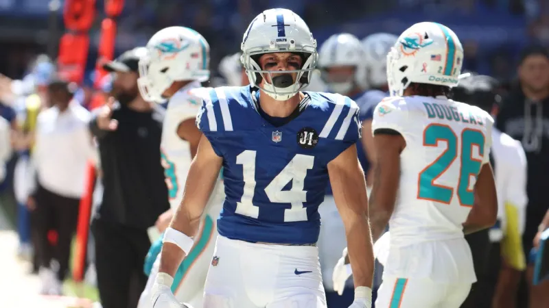 2026 NFL free agency: Projecting new contracts for 20 players