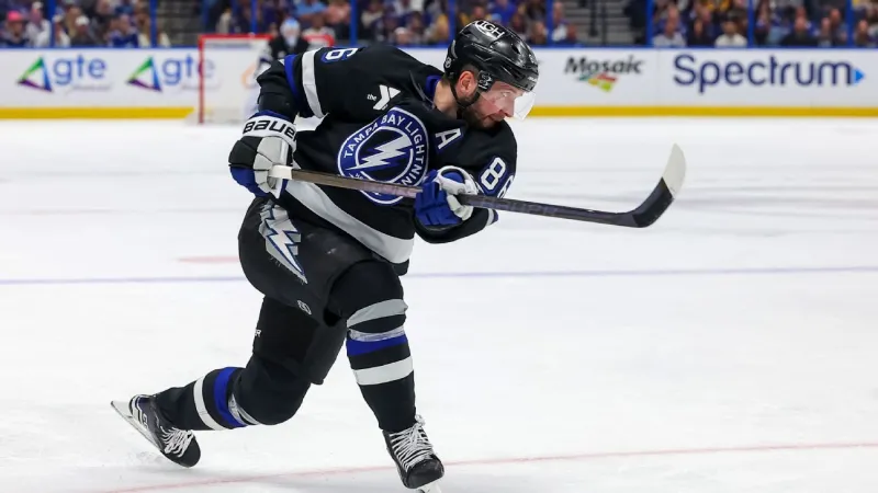 NHL Awards Watch: Who's leading for Hart, Norris, Calder?