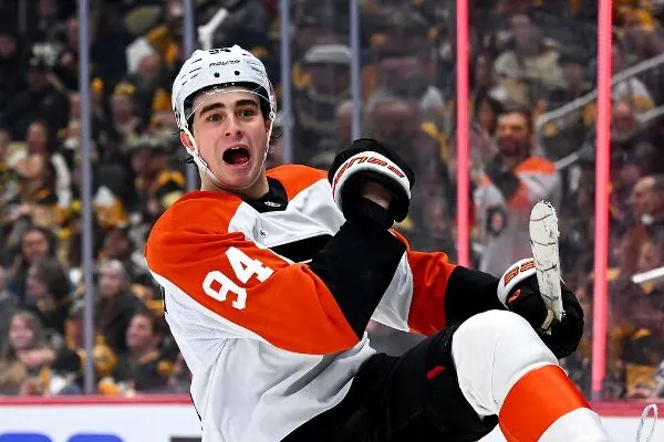 Red-hot Flyers shut out Penguins to take 2-0 series lead