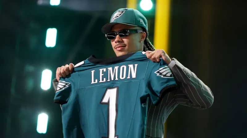 Eagles trade with Cowboys, pick Makai Lemon at No. 20 in NFL draft