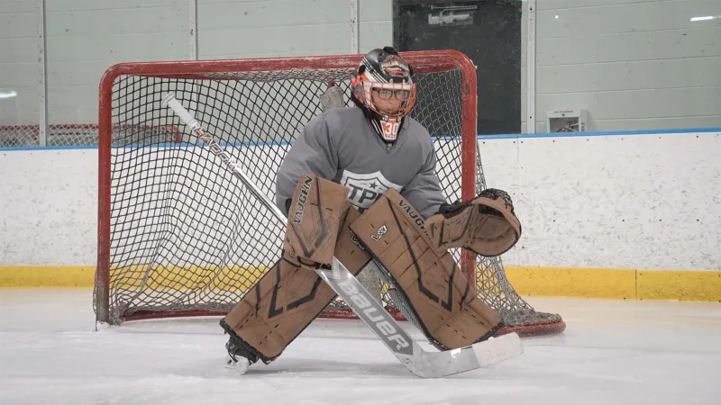 12-year-old cancer survivor dreams of becoming Flyers goaltender