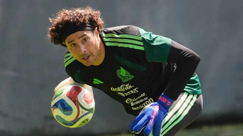 Mexico goalkeeper 'Memo' Ochoa eyes farewell after World Cup