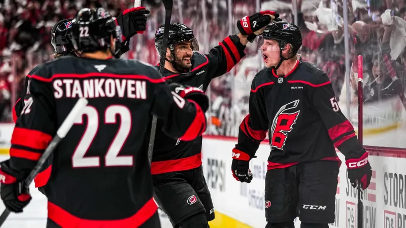 Stankoven, Andersen lead Hurricanes past Flyers 3-0 in Game 1 of 2n...