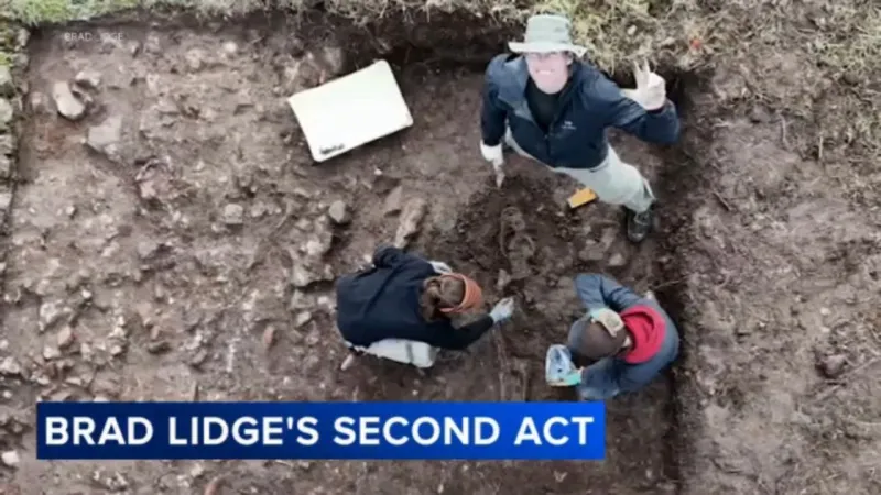 Fmr. Phillie Brad Lidge trades saves for shovels as an archaeologist