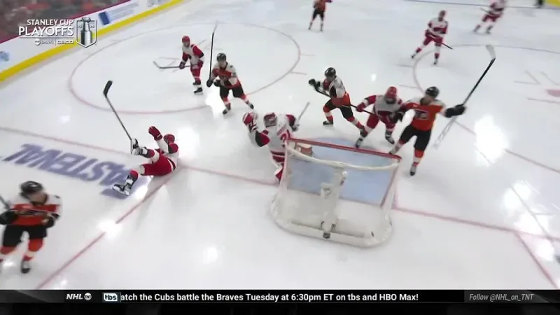Hurricanes beat the Flyers 4-1 in Game 3, take a 3-0 series lead