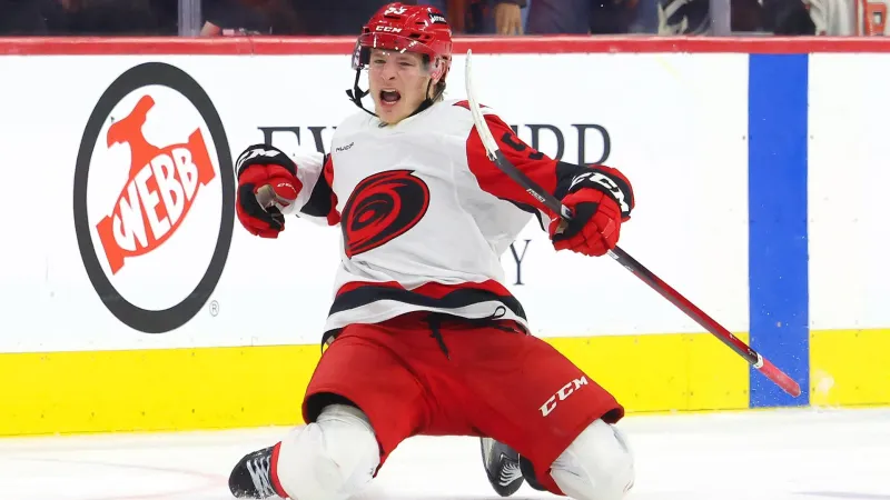 Blake's overtime goal lifts the Hurricanes 3-2 over the Flyers for ...