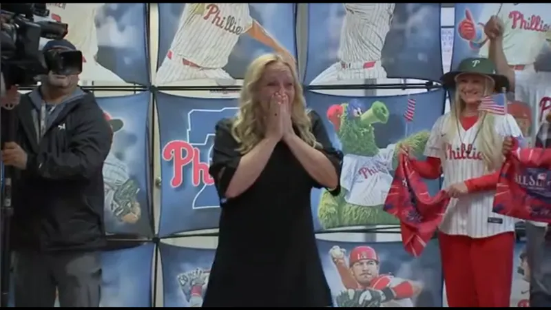 Philadelphia Phillies surprise U.S. Air Force veteran