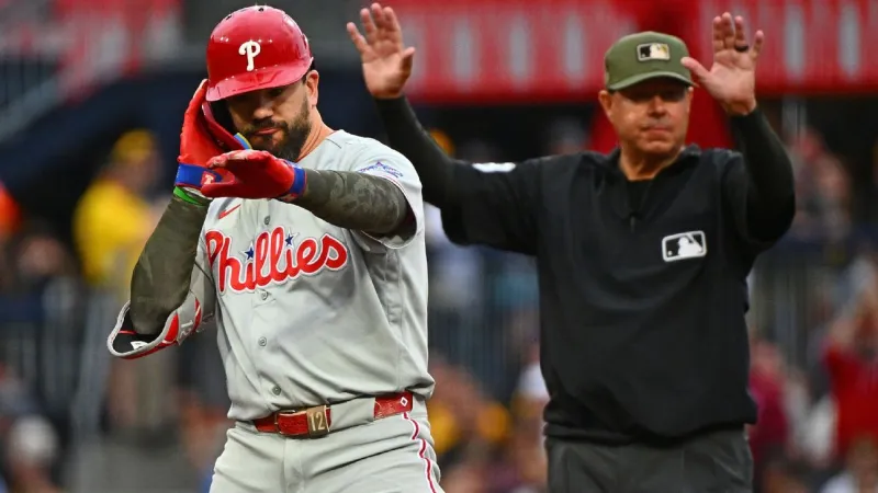 Kyle Schwarber back in Phillies lineup after 3-game absence